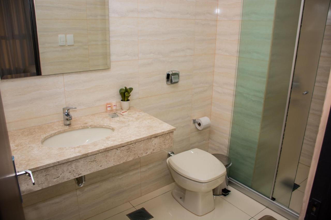 Serpyl Plaza Hotel Encarnación Kültér fotó